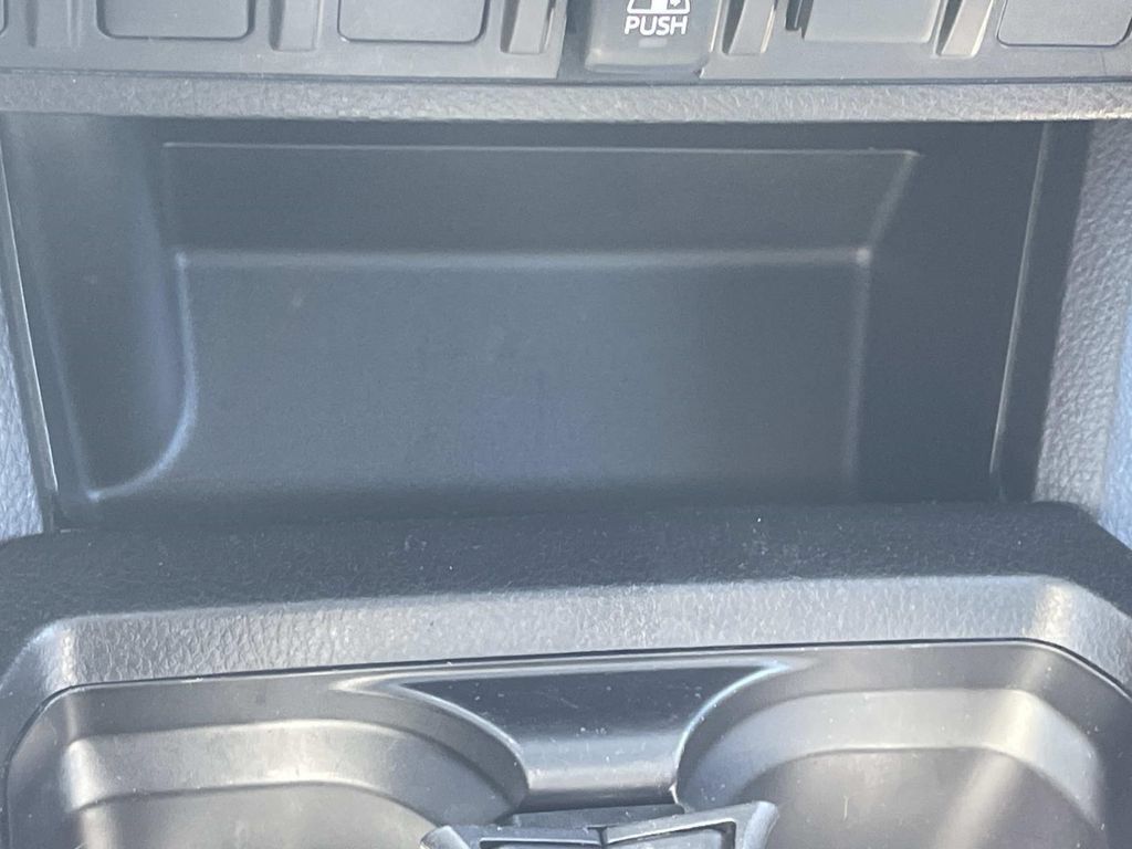 Used 2021 Toyota Tacoma SR5 RWD image 21