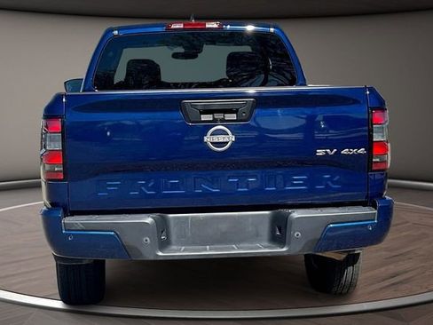 Certified 2023 Nissan Frontier SV w/ Technology Package AWD/4WD image 4