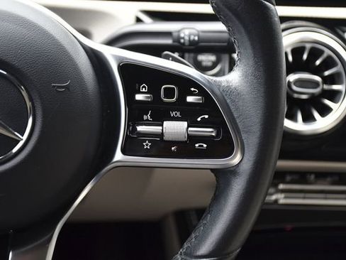 Used 2022 Mercedes-Benz A 220 image 9