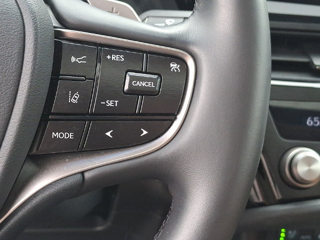 Used 2025 Lexus ES 350 w/ Premium Package FWD image 8