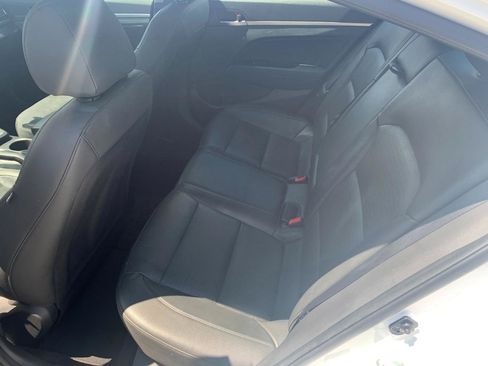 Used 2020 Hyundai Elantra Limited w/ Cargo Package (C1) FWD image 26