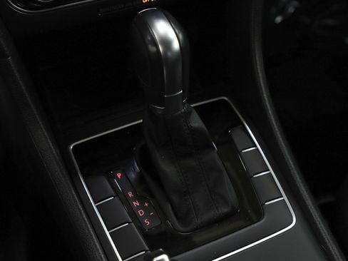 Used 2017 Volkswagen Passat 1.8T R-Line image 20