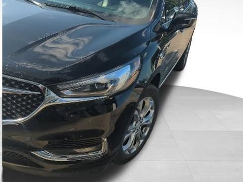 Used 2020 Buick Enclave Avenir w/ Avenir Technology Package AWD/4WD image 2