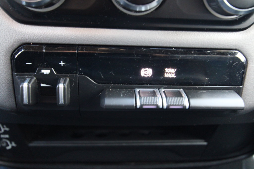 Used 2024 RAM 2500 Big Horn AWD/4WD image 24