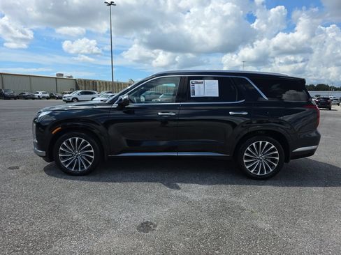 Used 2025 Hyundai Palisade Calligraphy FWD image 5