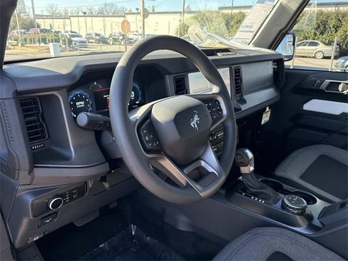 New 2025 Ford Bronco 2-Door image 19