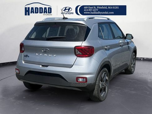 New 2026 Hyundai Venue SEL FWD image 6
