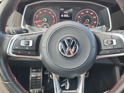 Used 2019 Volkswagen Jetta GLI FWD image 8