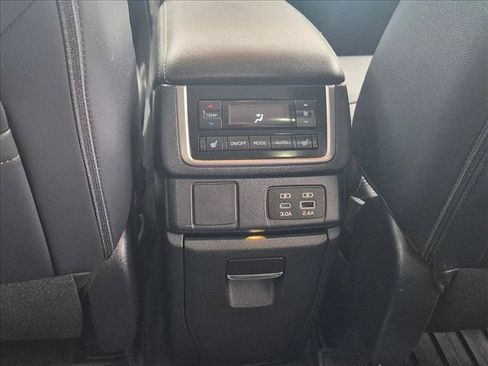 Used 2024 Subaru Ascent Limited AWD/4WD image 15