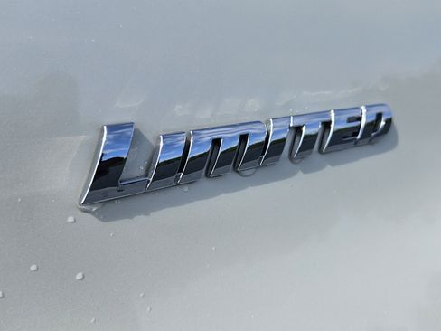 Used 2016 Toyota 4Runner Limited RWD image 10