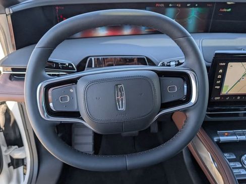 New 2026 Lincoln Nautilus Reserve w/ Jet Appearance Package image 14