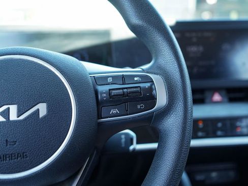 Used 2023 Kia Sportage LX FWD image 29