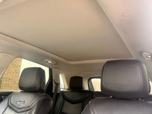 Used 2018 Cadillac XT5 Luxury w/ Driver Awareness Package image 12