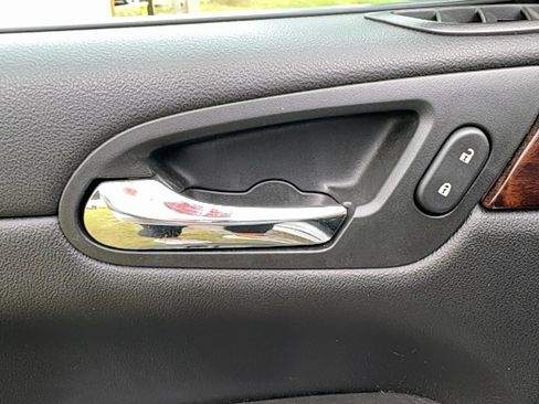 Used 2012 Chevrolet Impala LTZ image 13