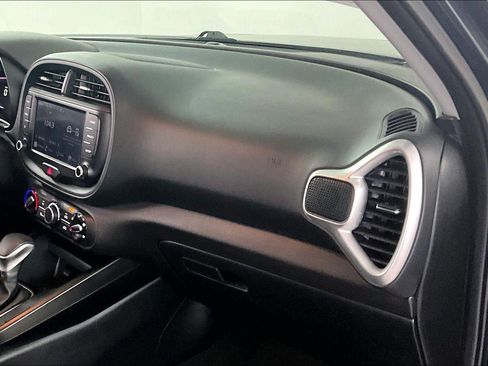 Used 2024 Kia Soul LX w/ Option Group 015 FWD image 26