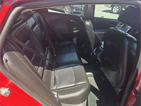 Used 2016 Chevrolet Malibu Premier FWD image 29