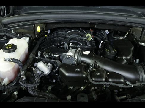 Certified 2022 Jeep Grand Cherokee Laredo w/ Luxury Tech Group I AWD/4WD image 20