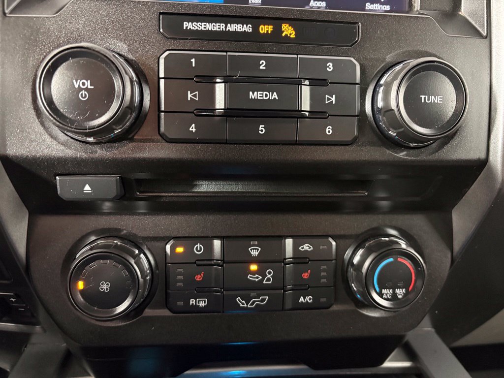 Used 2018 Ford F150 XLT w/ Equipment Group 302A Luxury AWD/4WD image 19