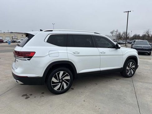 New 2026 Volkswagen Atlas SEL image 2