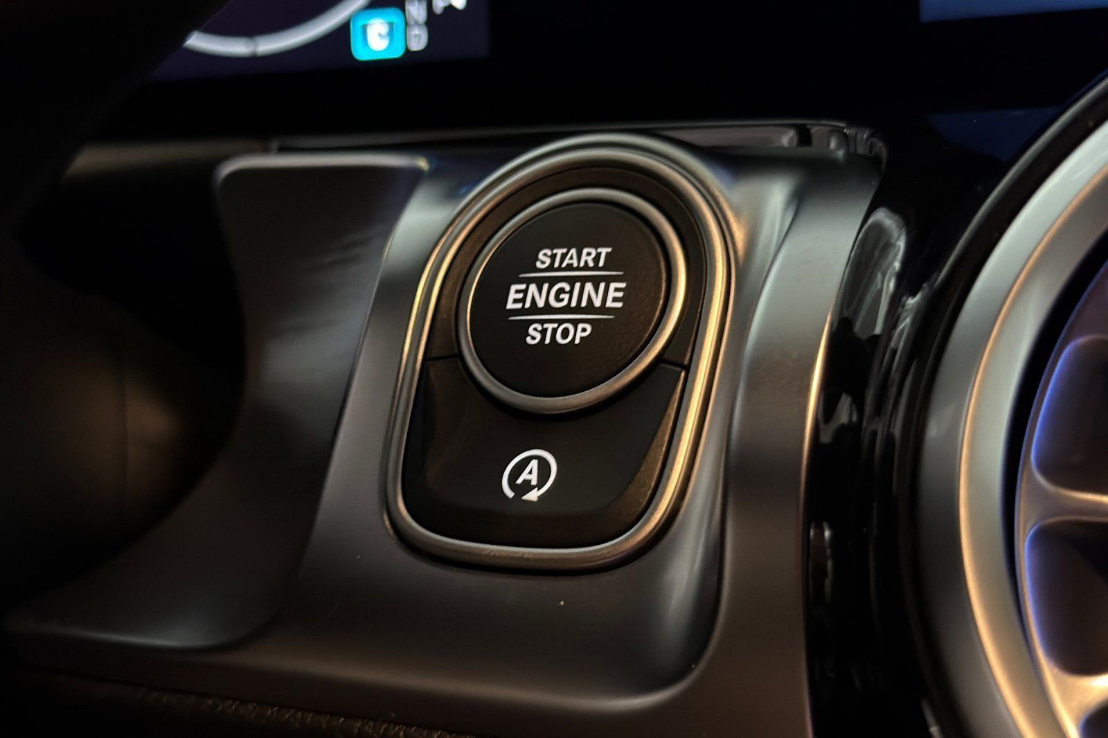 New 2026 Mercedes-Benz GLB 250 image 21