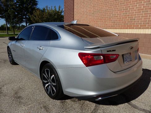 Used 2021 Chevrolet Malibu RS FWD image 7
