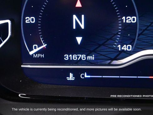 Used 2023 GMC Yukon Denali Ultimate image 10