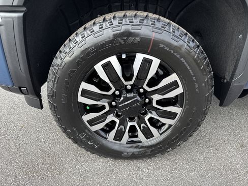 New 2026 GMC Sierra 2500 Denali Ultimate image 13