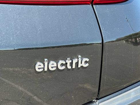 Used 2023 Hyundai Kona SE w/ Cargo Package FWD image 24