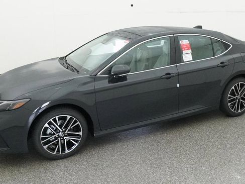New 2026 Toyota Camry Hybrid AWD/4WD image 21
