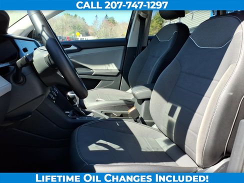 Used 2024 Volkswagen Taos SE FWD image 12