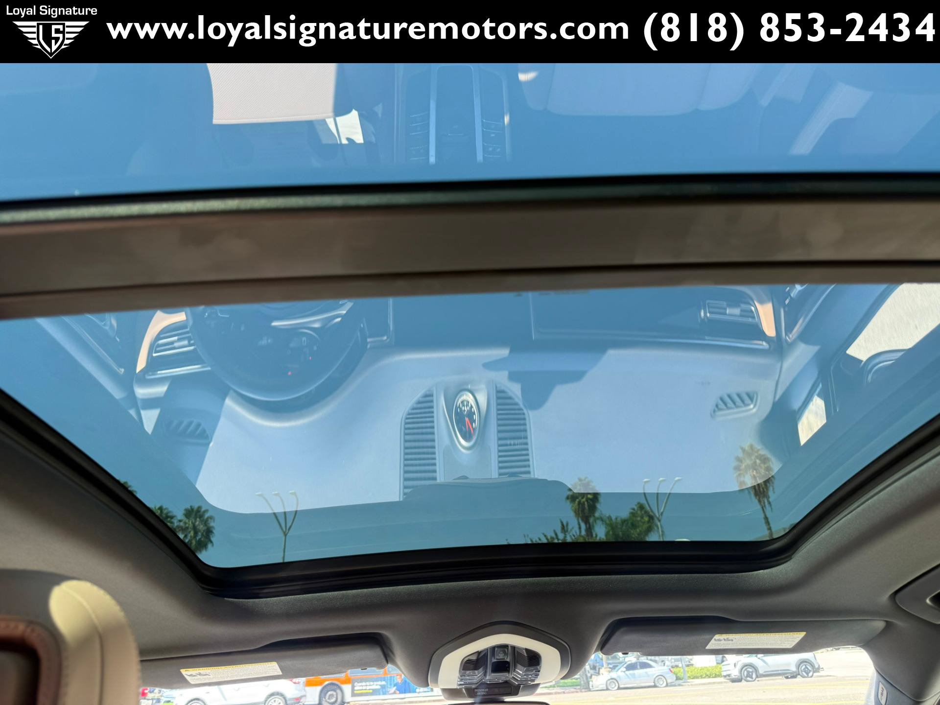 Used 2021 Porsche Macan AWD/4WD image 17