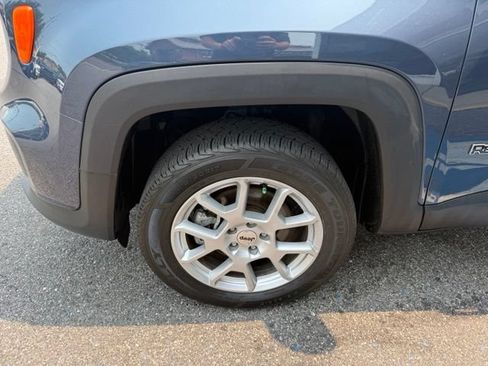 Used 2023 Jeep Renegade Latitude AWD/4WD image 44