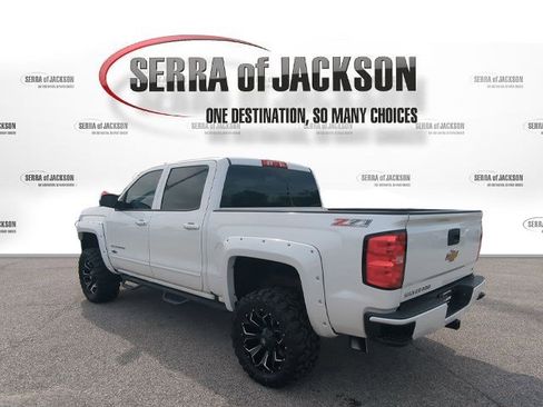Used 2017 Chevrolet Silverado 1500 LT w/ All Star Edition AWD/4WD image 6