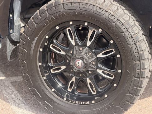 Used 2017 Toyota Tundra Platinum AWD/4WD image 10