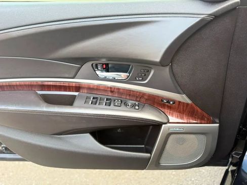 Used 2017 Acura RLX Sport Hybrid w/ Advance Pkg AWD/4WD image 11