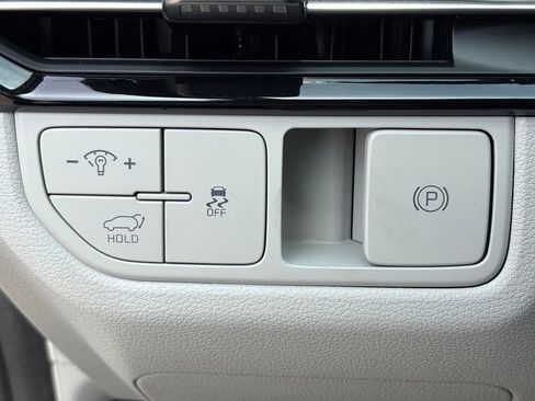New 2026 Kia Sportage EX FWD image 19