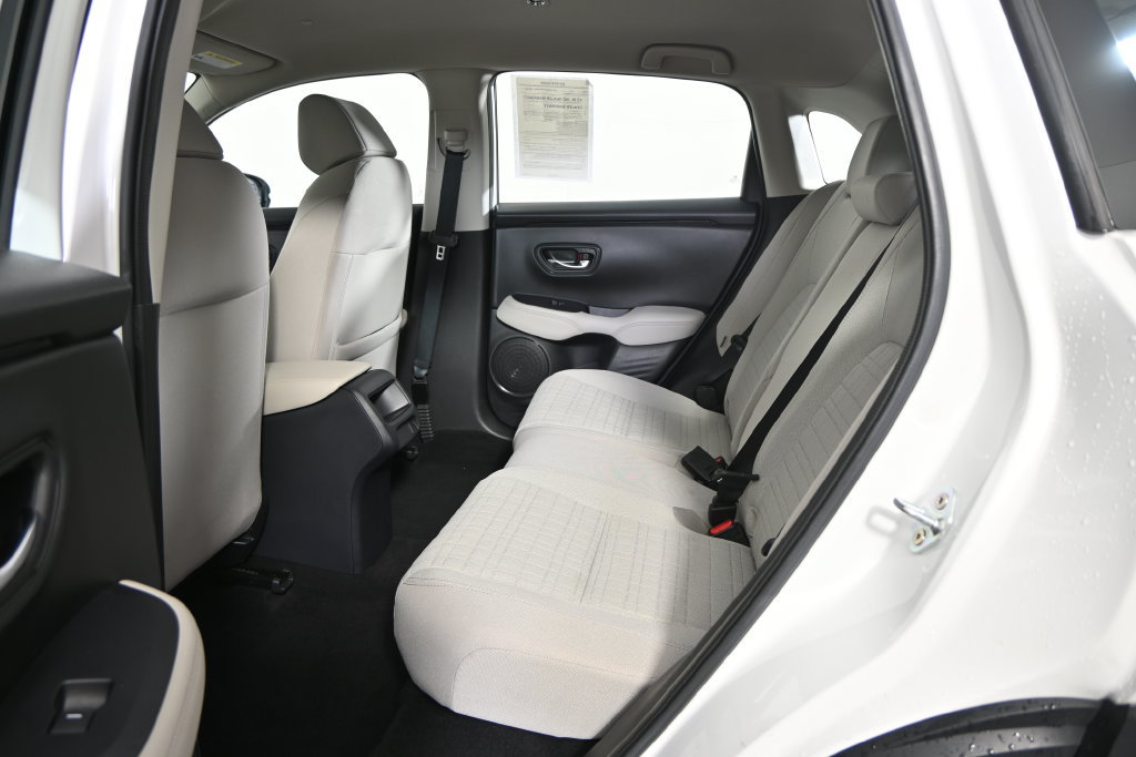 Used 2023 Honda HR-V LX image 17