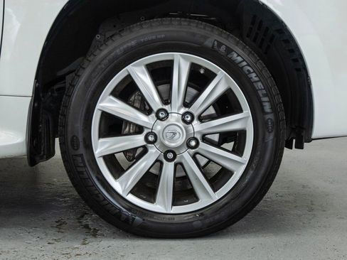 Used 2010 Lexus LX 570 4WD image 11