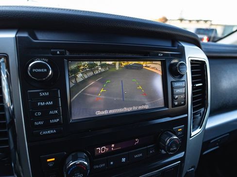 Used 2018 Nissan Titan PRO-4X image 18