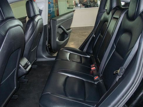 Used 2022 Tesla Model 3 RWD image 15