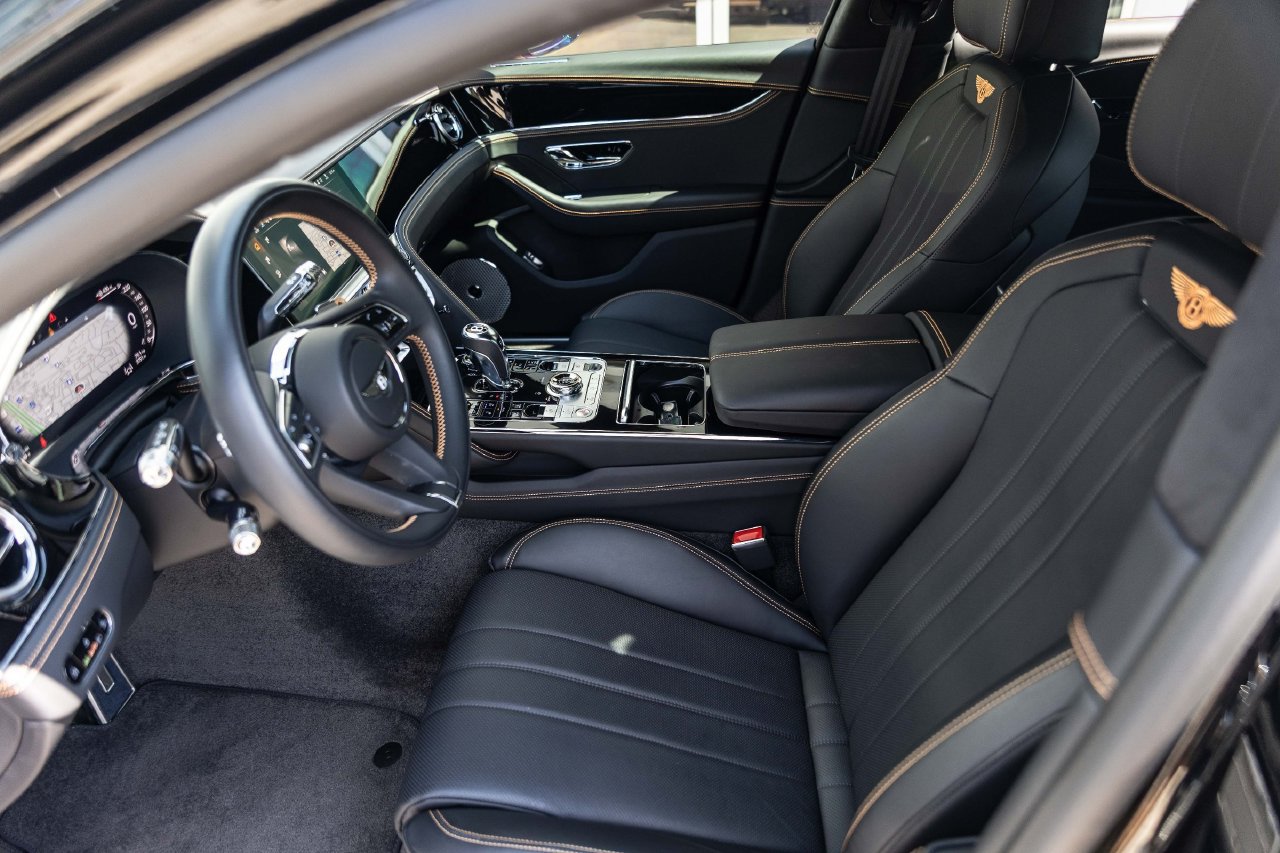 Certified 2025 Bentley Flying Spur Plug-In Hybrid AWD/4WD image 23