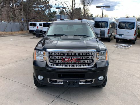 Used 2013 GMC Sierra 2500 Denali w/ Suspension Package, Off-Road image 8