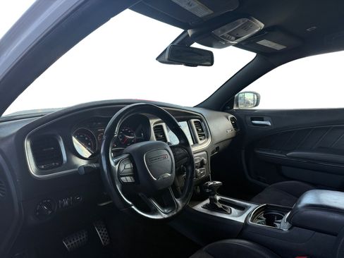 Used 2018 Dodge Charger R/T image 7