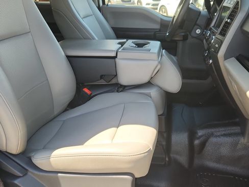 Used 2022 Ford F250 XL w/ STX Appearance Package AWD/4WD image 13