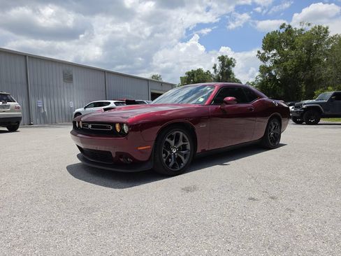 Certified 2019 Dodge Challenger R/T RWD image 2