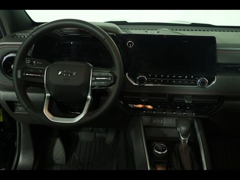 Used 2023 Chevrolet Colorado Z71 w/ Z71 Convenience Package 2 image 15