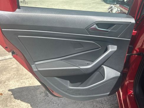 Used 2023 Volkswagen Jetta SE w/ Panoramic Sunroof Package image 44