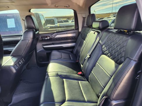 Used 2017 Toyota Tundra Platinum image 11