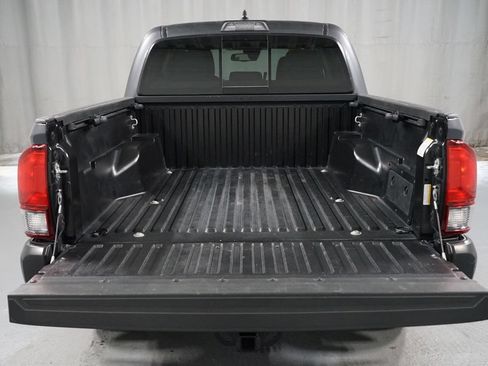 Certified 2021 Toyota Tacoma SR5 RWD image 31
