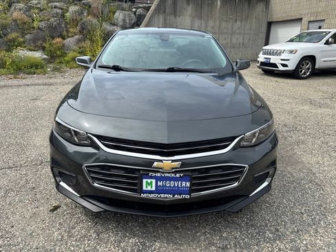 Used 2017 Chevrolet Malibu LT FWD image 9